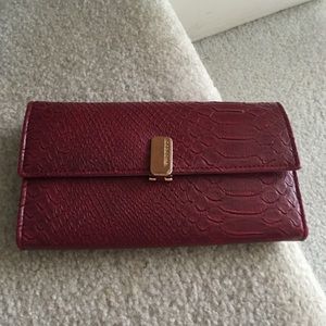 Leather snakeskin pattern wallet
