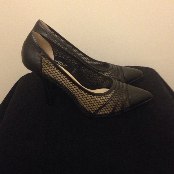 Shoes - Picture 3 of 4