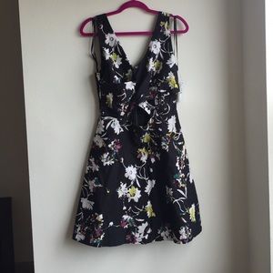 Jessica Simpson Dresses & Skirts - Jessica Simpson summer dress Jessica Simpson Dresses & Skirts - Jessica Simpson summer dress