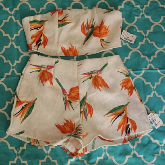Two-piece set