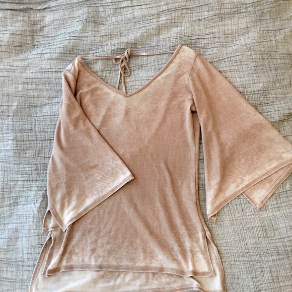 Neutral scoop back bell sleeve top!