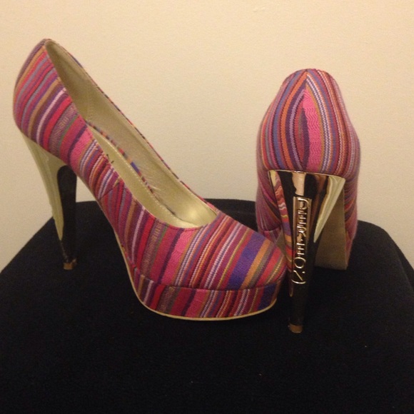 Platform heels - Picture 3 of 3