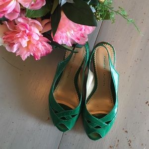 Chinese Laundry Green Slingback Wedges