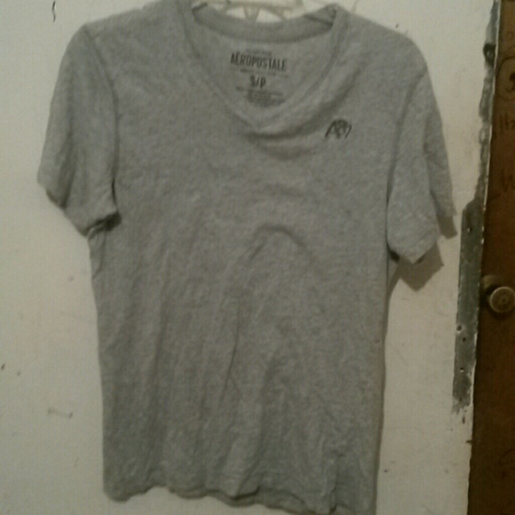 Gray top