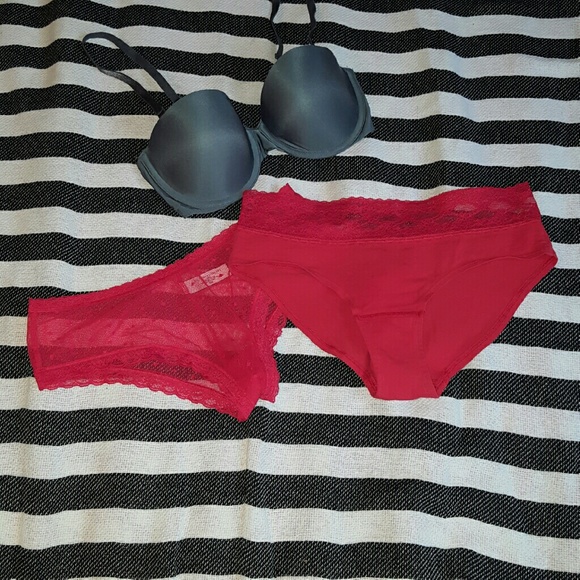 NWOT 32C Bra and Panty BUNDLE