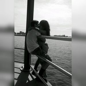 Meet your Posher, Emeriza