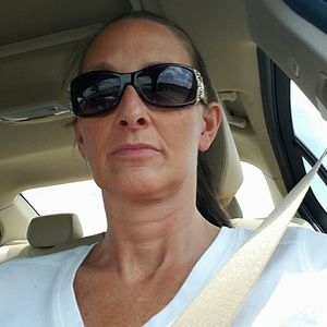 Meet your Posher, Michele