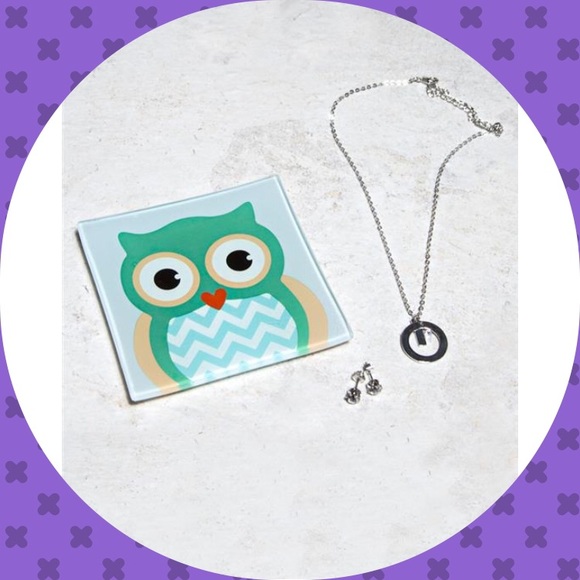 NWT Owl jewelry tray w/ earrings and necklace