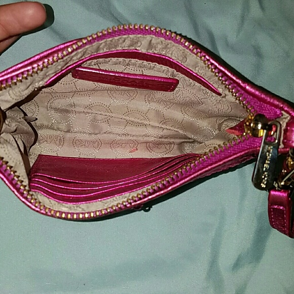 ⛤SALE ⛤MK Wristlet - Picture 2 of 4