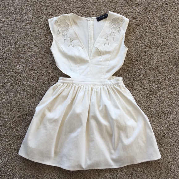 AKIRA Black Label White cut out dress