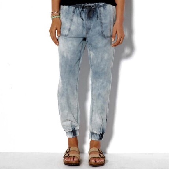 AEO Chambray Joggers