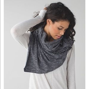 Lululemon Vinyasa Scarf