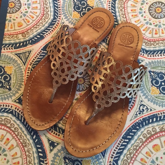 Tory Burch Shoes - Tory Burch Davy Flat Sandals in Platinum