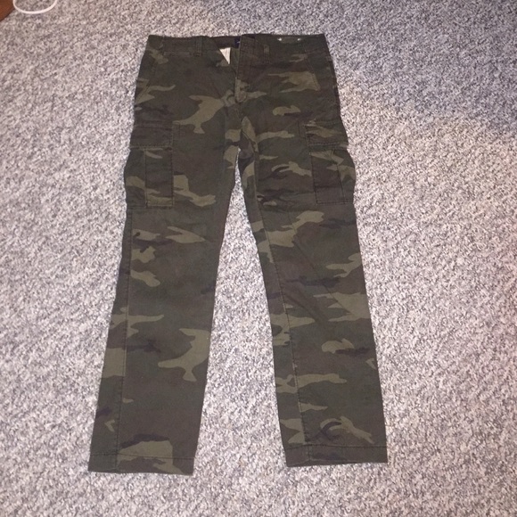 Camouflage jeans