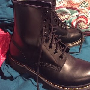 RESERVED FOR @sam_chu // Black Doc Martens