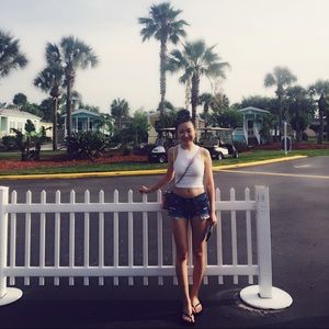 Meet your Posher, Yiying