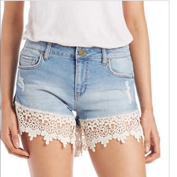 Crochet hem denim shorts - Picture 6 of 8