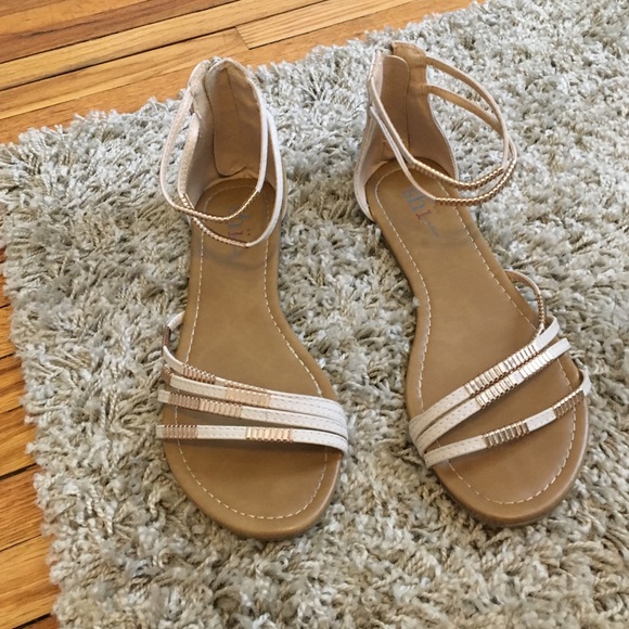 gold beach sandals