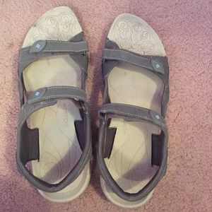 Columbia hiking sandals