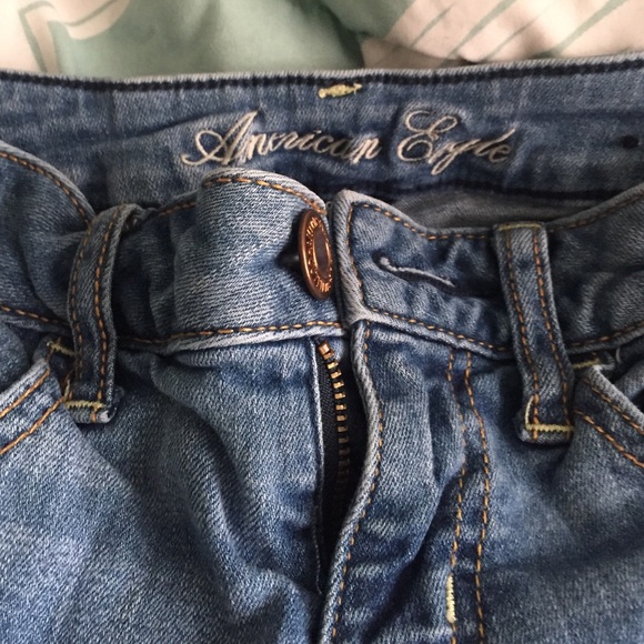 American Eagle Ripped Jeggings - Picture 2 of 3