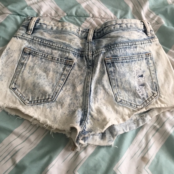 Forever 21 High Waisted Distressed Shorts - Picture 3 of 3