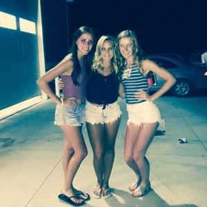 Meet your Posher, Julia