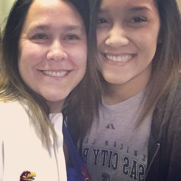 Meet your Posher, Alexis