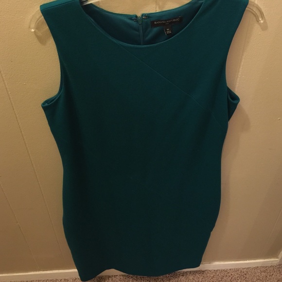 Banana Republic green dress size 10.