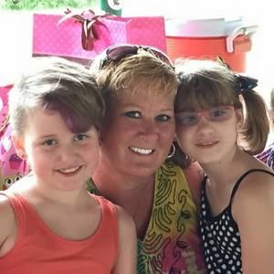 Meet your Posher, Kay