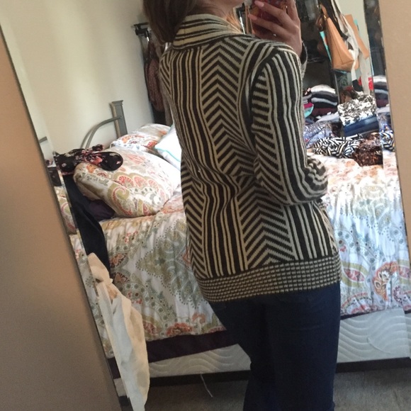 Greta/ivory sweater - Picture 2 of 2