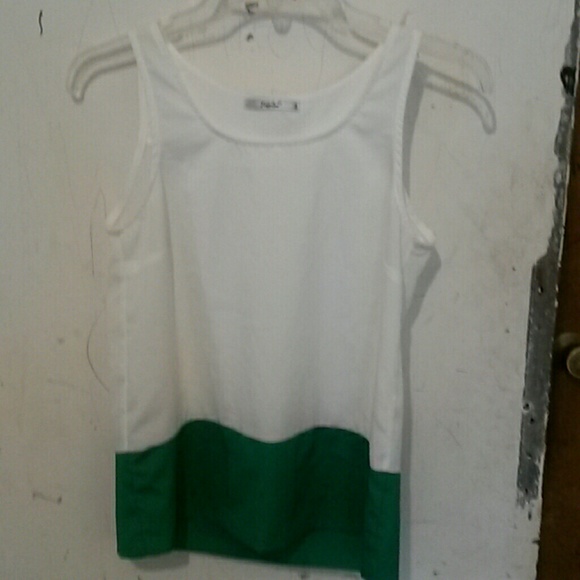 Green and white tank