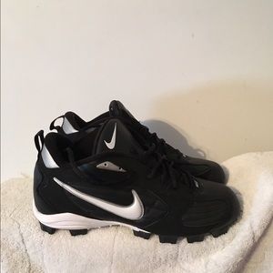 NIKE BASEBALL CLEATS
