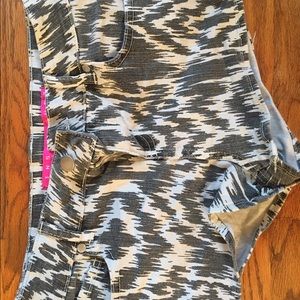 semi high waisted shorts size 2