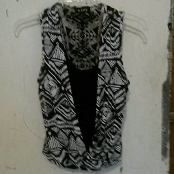Black and white top