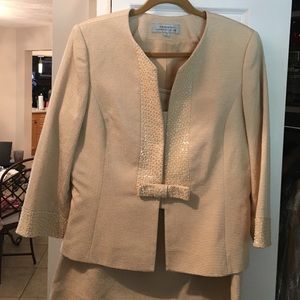 Tahari Evening Beaded Suit Size 14