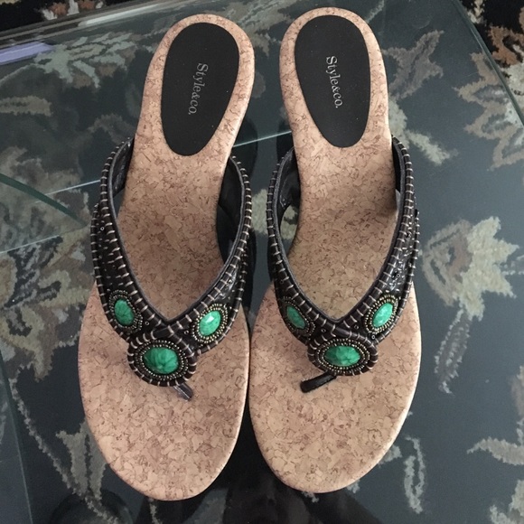 NWOT Beaded thong sandals - Picture 1 of 8
