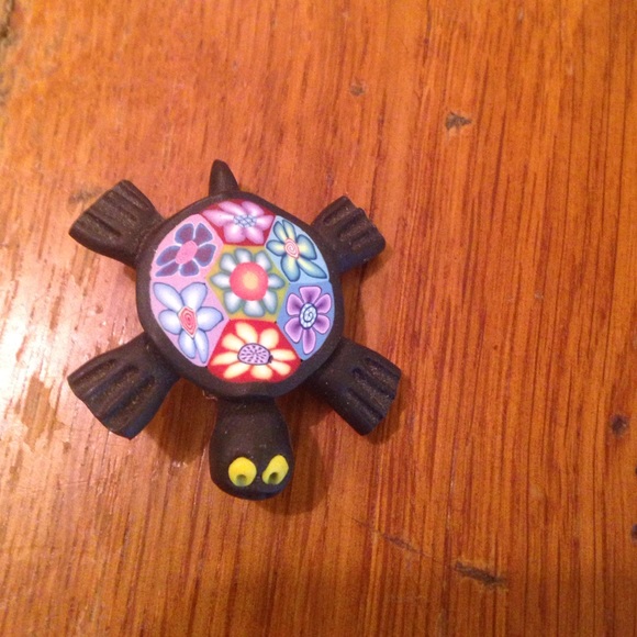 Jewelry - Colorful Turtle Pin. Jewelry - Colorful Turtle Pin.