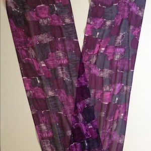 Ann Taylor Lightweight Fashion Scarf