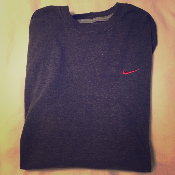Men's Gray Nike Long Sleeve Shirt