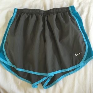 Nike shorts juniors