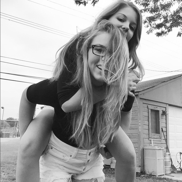 Meet your Posher, Meranda - Picture 1 of 1