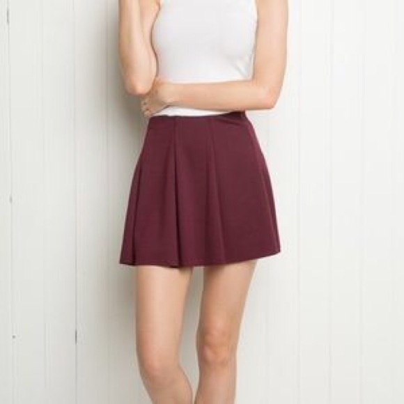 ON HOLD Brandy Melville skirt