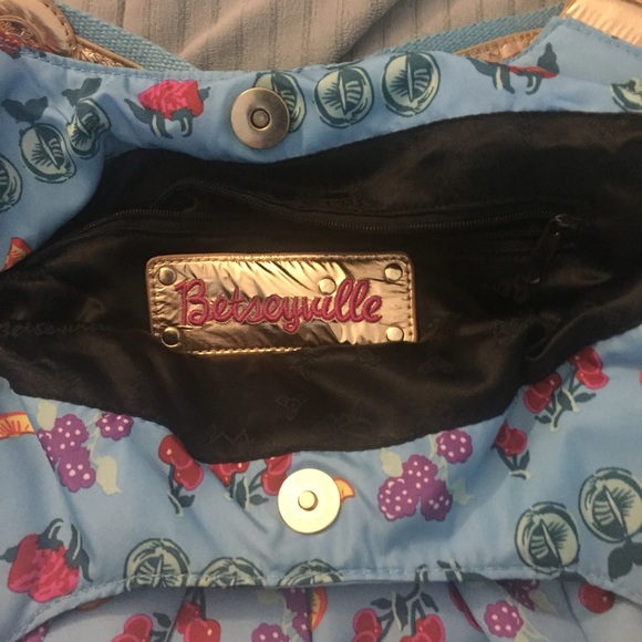 Flashy Fruit Betsy Johnson Purse - Picture 3 of 6