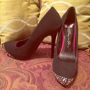 Penny Loves Kenny Black Pumps