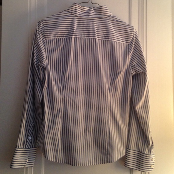 Talbots Wrinkle Resistant Button Down, 4p Cotton - image 3