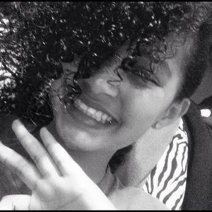 Meet your Posher, Lanie