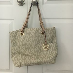 Michael Kors purse