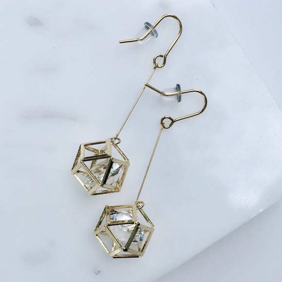 NWT || Gold Crystal Dangle Drop Hook Earrings - Picture 3 of 4