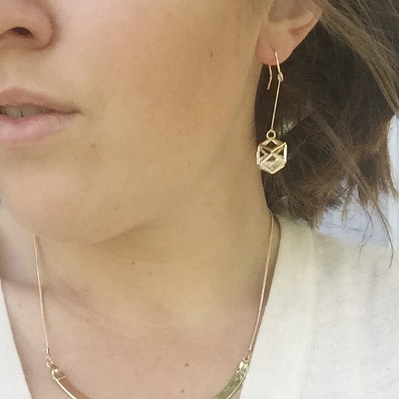 NWT || Gold Crystal Dangle Drop Hook Earrings - Picture 4 of 4