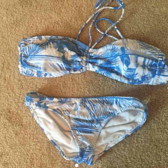OP bandeau bikini set